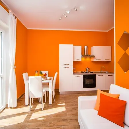 Attic Apartment, Air Conditioning, Fast Wifi Апартаменты