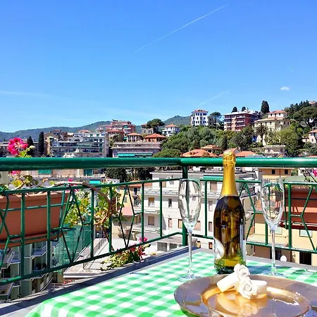 公寓 Attic Apartment, Air Conditioning, Fast Wifi *