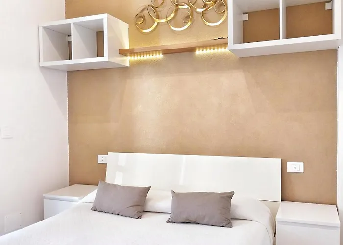 Attic Apartment, Air Conditioning, Fast Wifi * Rapallo